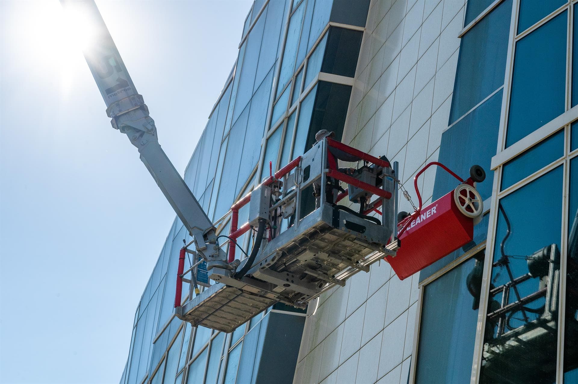 Trabajos de A. Piñeiro Lift con hyCLEANER®