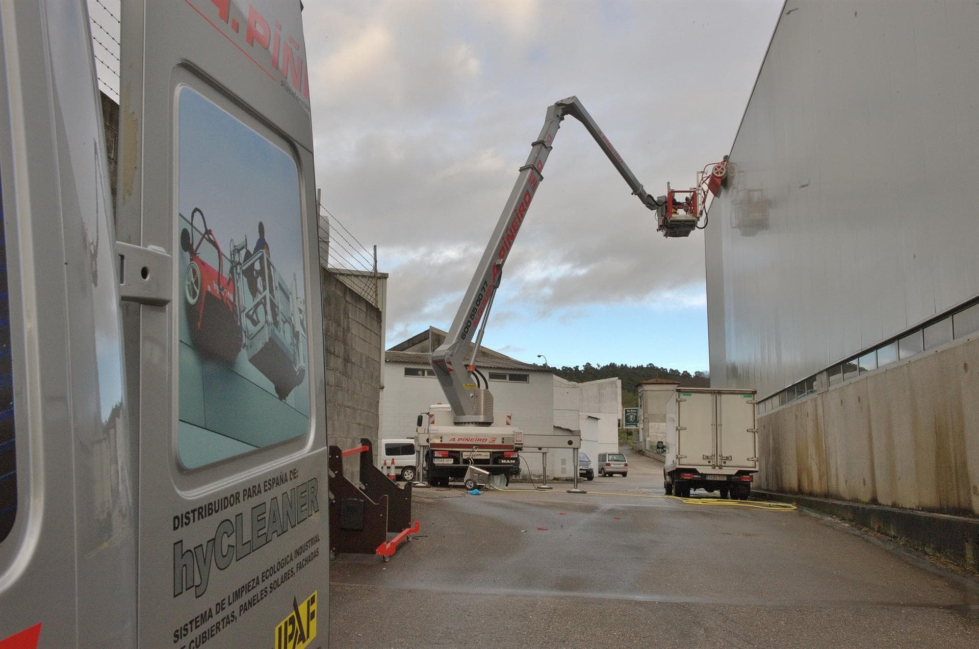 Trabajos de A. Piñeiro Lift con hyCLEANER®